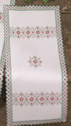 Hardanger Stickpackung Tischdecke