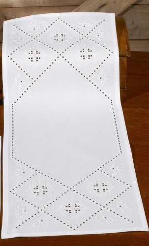 Hardanger Stickpackung Tischdecke